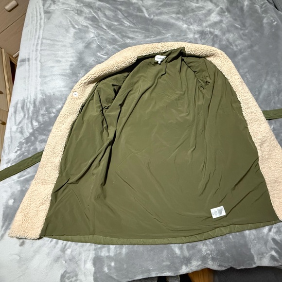 Heartloom coat, XS Olive and cream. - Picture 7 of 13